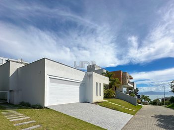 house em Estrada Haroldo Soares Glavan, Cacupé - Florianópolis - SC