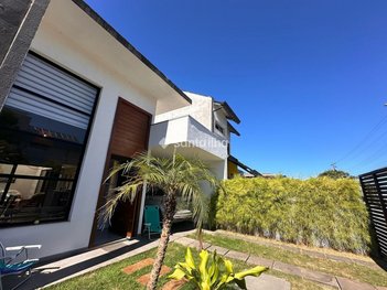 house em Rua Silvio Lopes Araújo, Rio Tavares - Florianópolis - SC