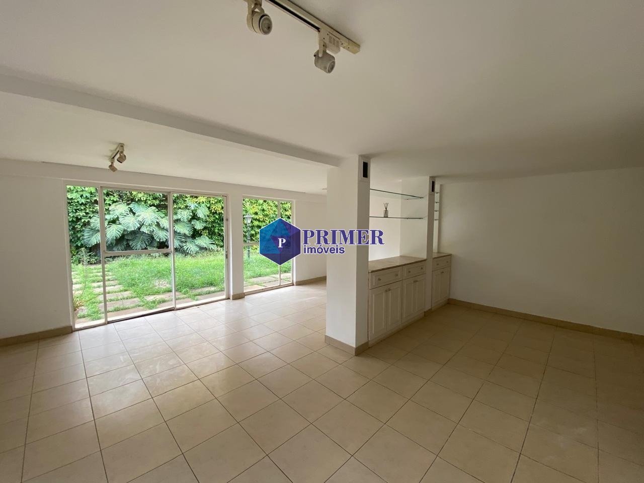 Casa com 4 quartos — Serra, Belo Horizonte