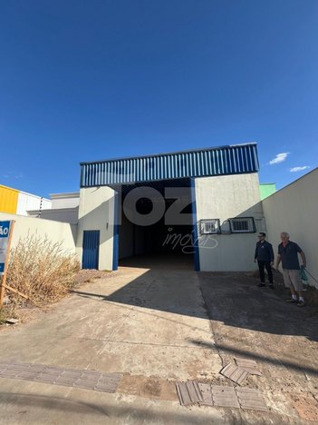 industrial em Avenida Foz do Iguaçu, Jardim Terra Rica - Sinop - MT