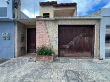 house em Avenida Zizio Mendes, Brasil - Vitória da Conquista - BA