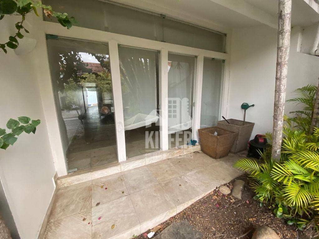 CASA EM CONDOMINIO EM SÃO FRANCISCO