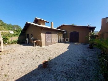house em Rua Itapuã, Itacorubi - Florianópolis - SC