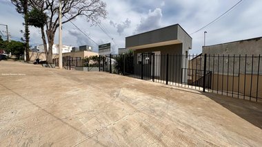 house em Rua Henrique Carrara Amaral Rogick, Lopes de Oliveira - Sorocaba - SP