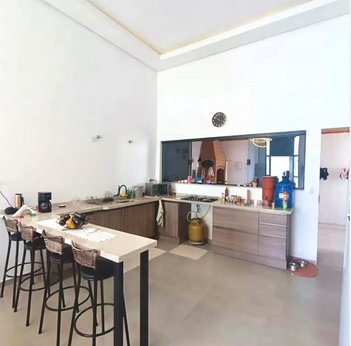 house em Rua Luzia Paes Escossio, Loteamento Residencial e Comercial Araguaia - Pindamonhangaba - SP