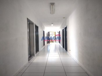 commercial_building em Rua Quinze de Novembro, Centro - Jacareí - SP