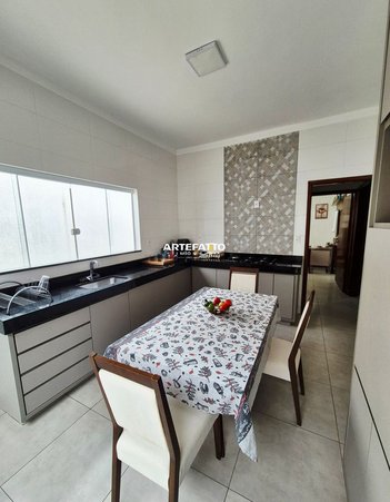 house em Avenida Margarida Fornazier Cardoso de Oliveira, Jardim Tropical - Franca - SP