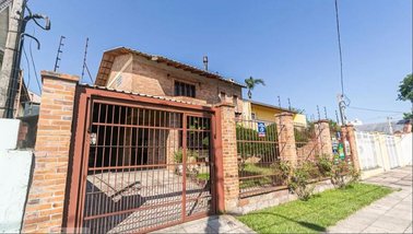 house em Avenida Tramandaí, Ipanema - Porto Alegre - RS
