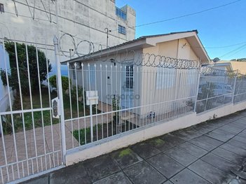 house em Rua Alfredo Preigchadt, Nossa Senhora das Dores - Santa Maria - RS