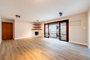 apartment em Rua São Vicente, Rio Branco - Porto Alegre - RS