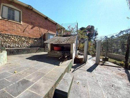 Estrada Arlindo Morais Costa - facade01.jpg