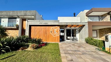 house em Rua Rio Camisas, Centro - Xangri-Lá - RS