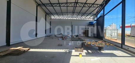 industrial em Avenida Anselmo Alves dos Santos, Santa Mônica - Uberlândia - MG