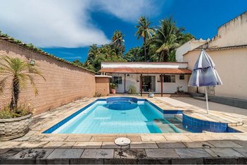 house em Rua Professor Hilarião da Rocha, Tauá - Rio de Janeiro - RJ