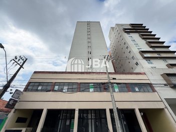 apartment em Avenida Presidente Affonso Camargo, Cristo Rei - Curitiba - PR