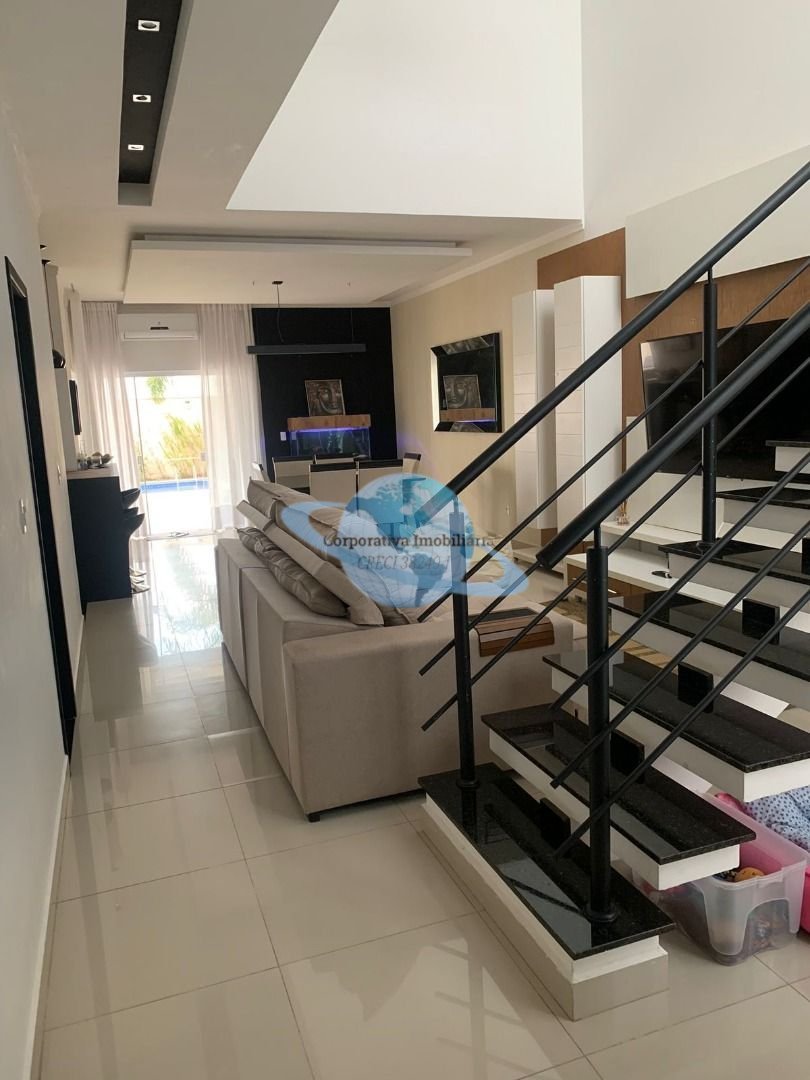 Casa com 230m² | Foto_migracao | 2