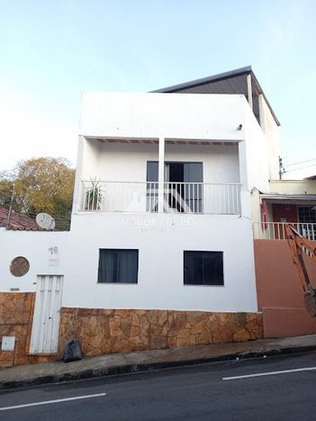 house em Rua Estevam Braga Sobrinho, Centro - Varginha - MG