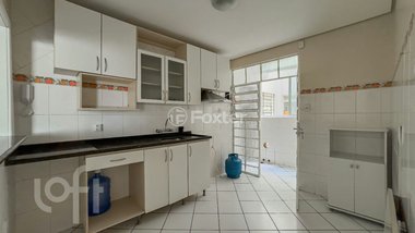apartment em Rua São Vicente, Rio Branco - Porto Alegre - RS