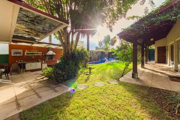 house em Rua Trasybulo Pinheiro de Albuquerque, Jardim Santa Helena - São Paulo - SP
