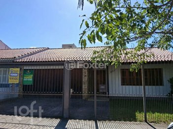 house em Rua Dona Adda Mascarenhas de Moraes, Jardim Itu - Porto Alegre - RS