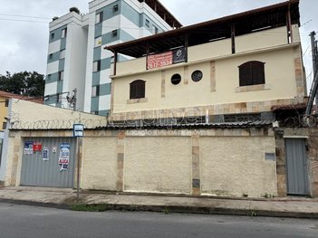 commercial_building em Rua Três Corações, Calafate - Belo Horizonte - MG