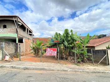 land_lot em Rua Alvinópolis, Lourdes - João Monlevade - MG