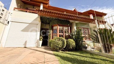 house em Rua Zeev Jabotinski, Jardim Itu - Porto Alegre - RS
