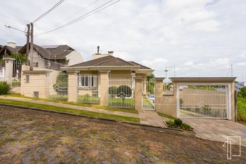 house em Paraíso, Pinheiro - São Leopoldo - RS