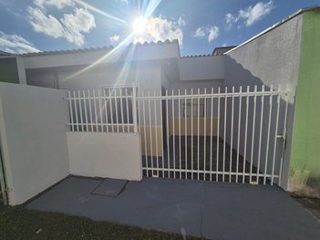 house em Rua Luiz Antônio Amatuzzi de Pinho, Jardim Paranaguá - Paranaguá - PR