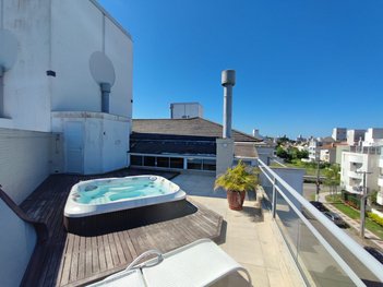 apartment em Avenida dos Dourados, Jurerê Internacional - Florianópolis - SC