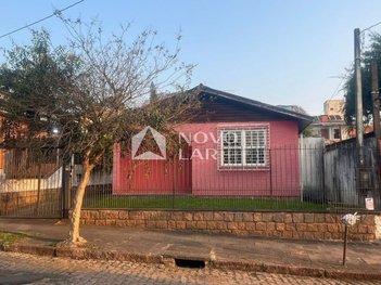 house em Rua Professor Fernando Carneiro, Três Figueiras - Porto Alegre - RS