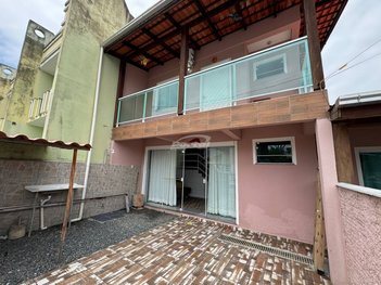 house em Rua José da Costa Flores, Centro - Balneário Piçarras - SC
