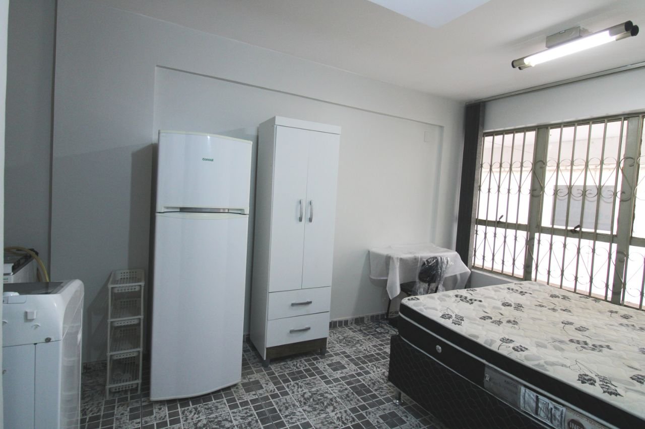 1 -  Quarto / Cozinha