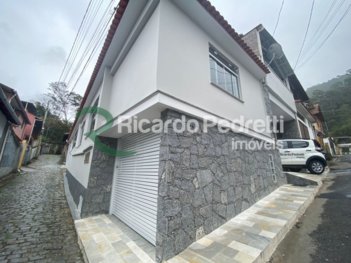 house em Rua Santa Teresinha, Centro - Nova Friburgo - RJ