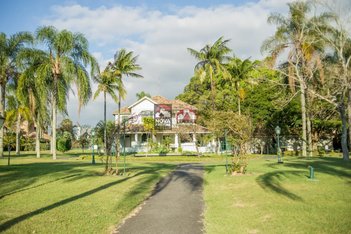 house em Rodovia Geraldo Scavone, Jardim Califórnia - Jacareí - SP
