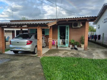 house em Rua Ozi Costa, Centro - Glorinha - RS