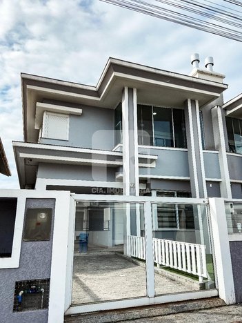 house em Rua Valmor Della Giustina, Ingleses do Rio Vermelho - Florianópolis - SC