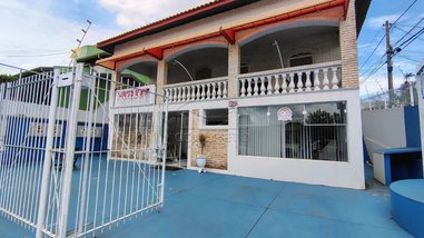 business em Rua Reverendo Francisco Lotufo, Vila Nogueira - Botucatu - SP