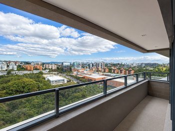 apartment em Rua Ivescio Pacheco, Jardim Europa - Porto Alegre - RS
