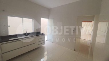house em Rua Alcides Gil de Souza, Santa Rosa - Uberlândia - MG