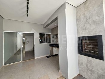 house em Rua Aurea Firmino Zacarias, Novo Mundo - Uberlândia - MG