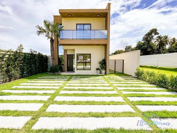 house em Rua Acilon Gonçalves Pinto, Guaribas - Eusébio - CE