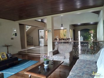 house em Avenida Moriaki Ueno, Cidade Jardim - Jacareí - SP