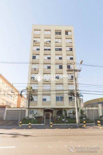 apartment em Avenida Chuí, Cristal - Porto Alegre - RS