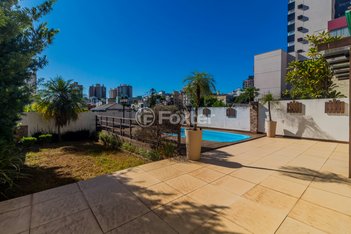 house em Rua Luzitana, Higienópolis - Porto Alegre - RS