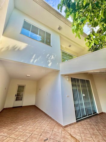 house em Rua Lázaro Benedito Carnielli, Jardim Canadá - Maringá - PR