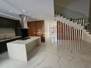 house em QE 15 Conjunto U, Guará II - Brasília - DF