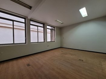 office em Uruguai, Centro Histórico - Porto Alegre - RS