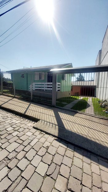 house em Rua Alvoredo Pellini, Salgado Filho - Caxias do Sul - RS