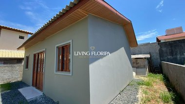 house em Rua do Aviador, Carianos - Florianópolis - SC